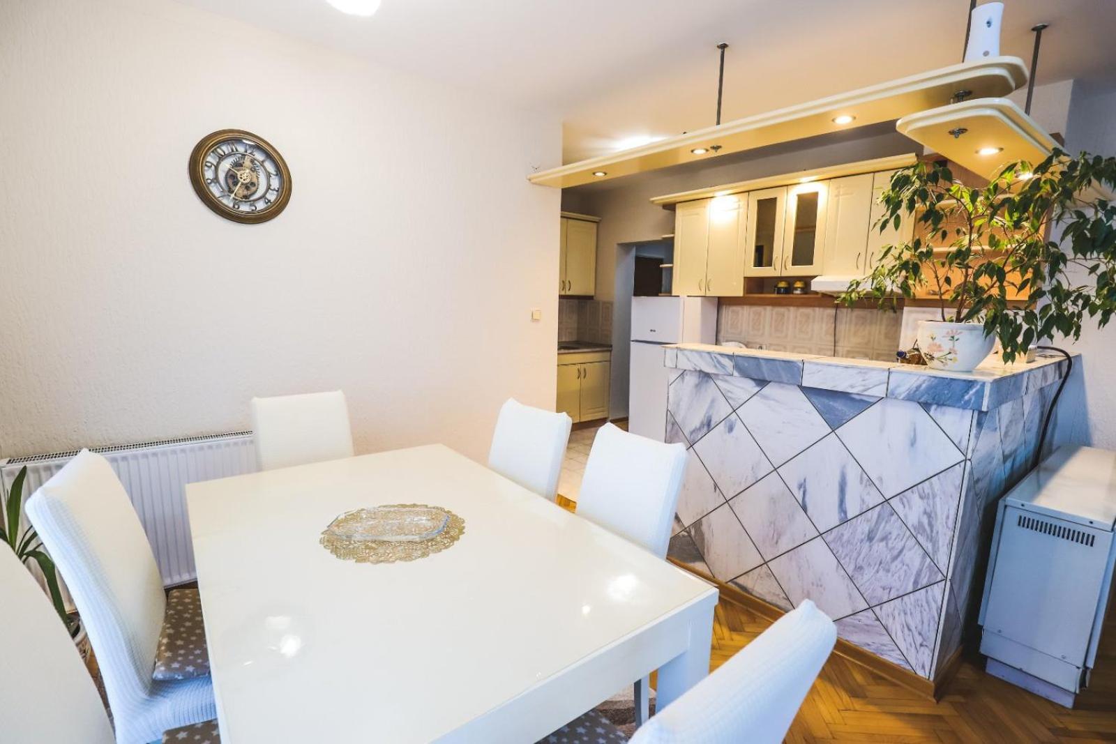 Lotus Apartment Vrnjacka Banja Exterior photo